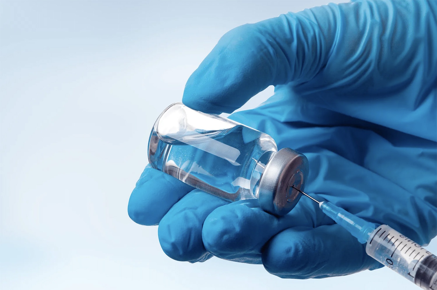Como tomar a vacina da gripe no contexto de vacinação da COVID-19?